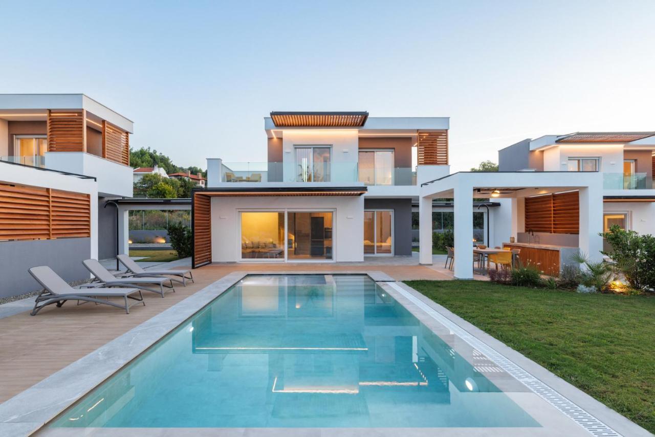 Summer Pearls Luxury Villas Polýkhrono Eksteriør bilde